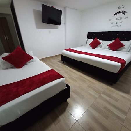Aw Hotel American Travel Богота Экстерьер фото