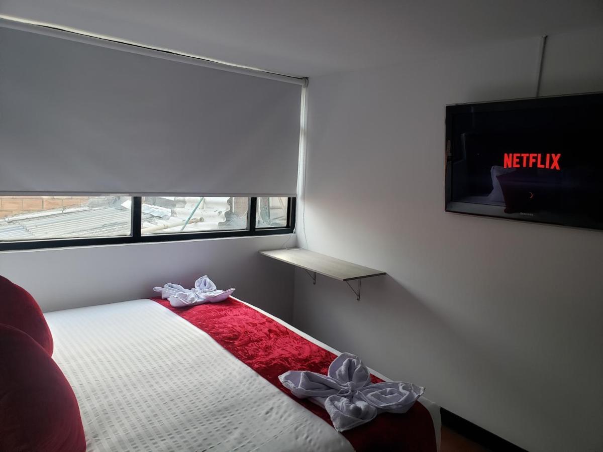 Aw Hotel American Travel Богота Экстерьер фото