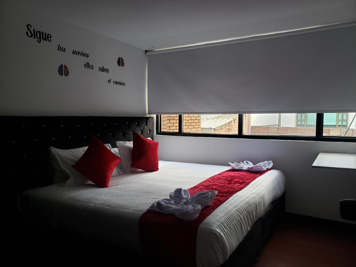 Aw Hotel American Travel Богота Экстерьер фото