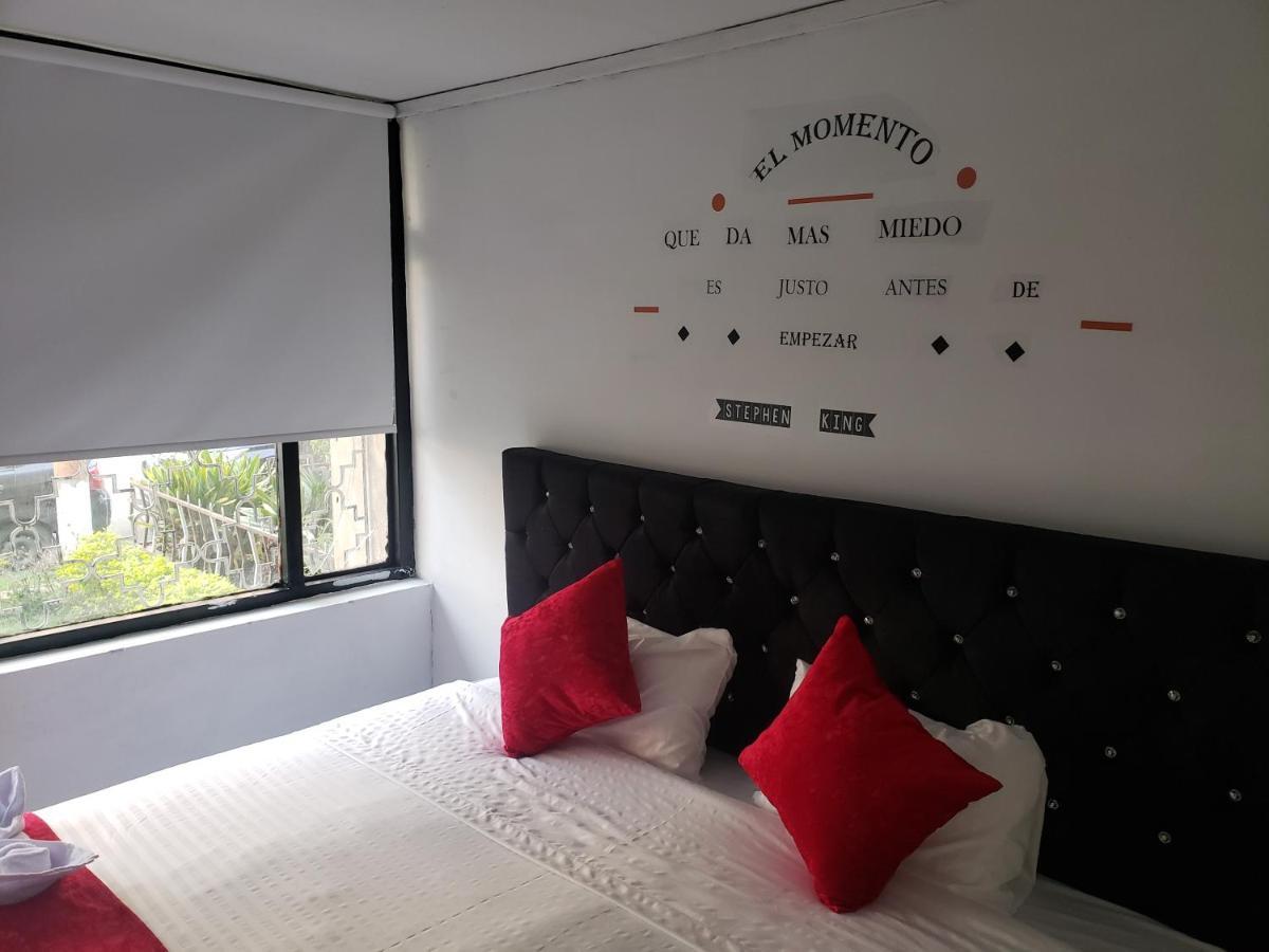 Aw Hotel American Travel Богота Экстерьер фото