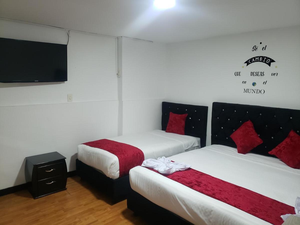 Aw Hotel American Travel Богота Экстерьер фото