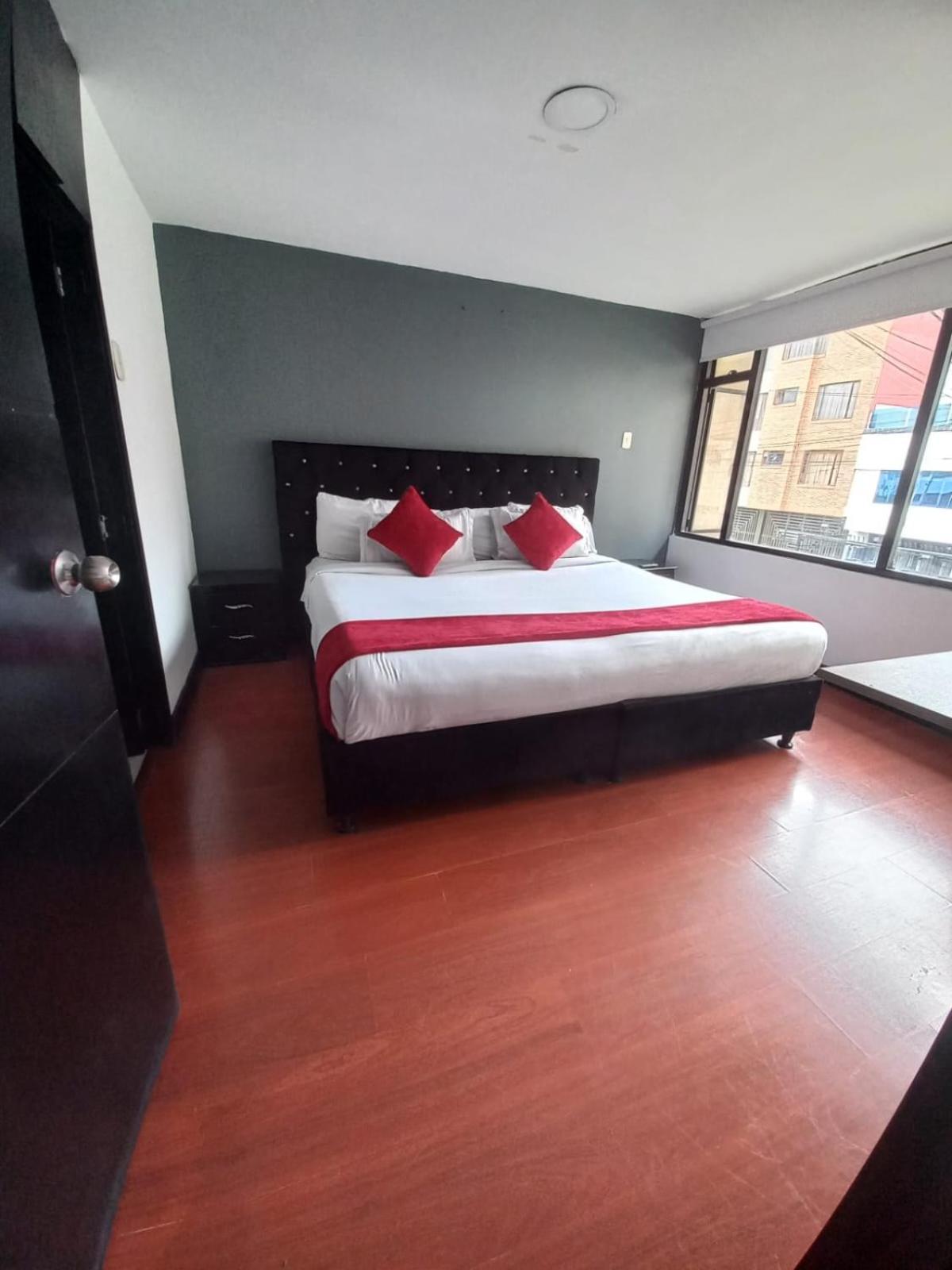 Aw Hotel American Travel Богота Экстерьер фото