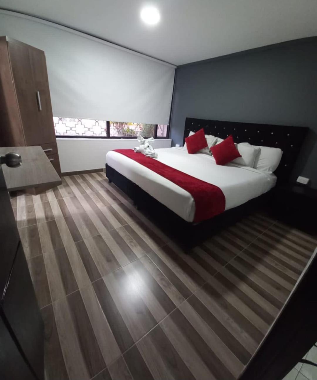 Aw Hotel American Travel Богота Экстерьер фото
