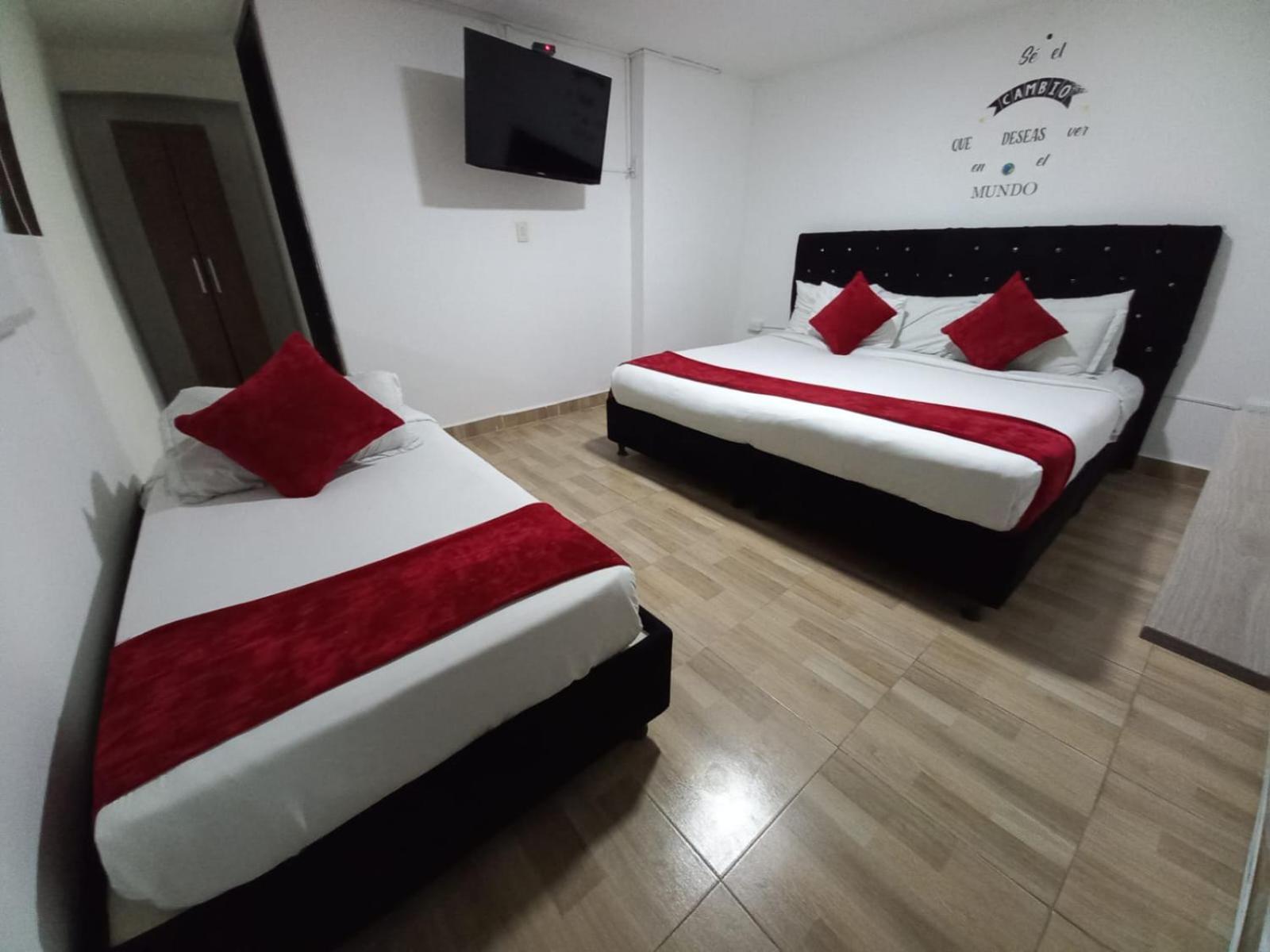 Aw Hotel American Travel Богота Экстерьер фото